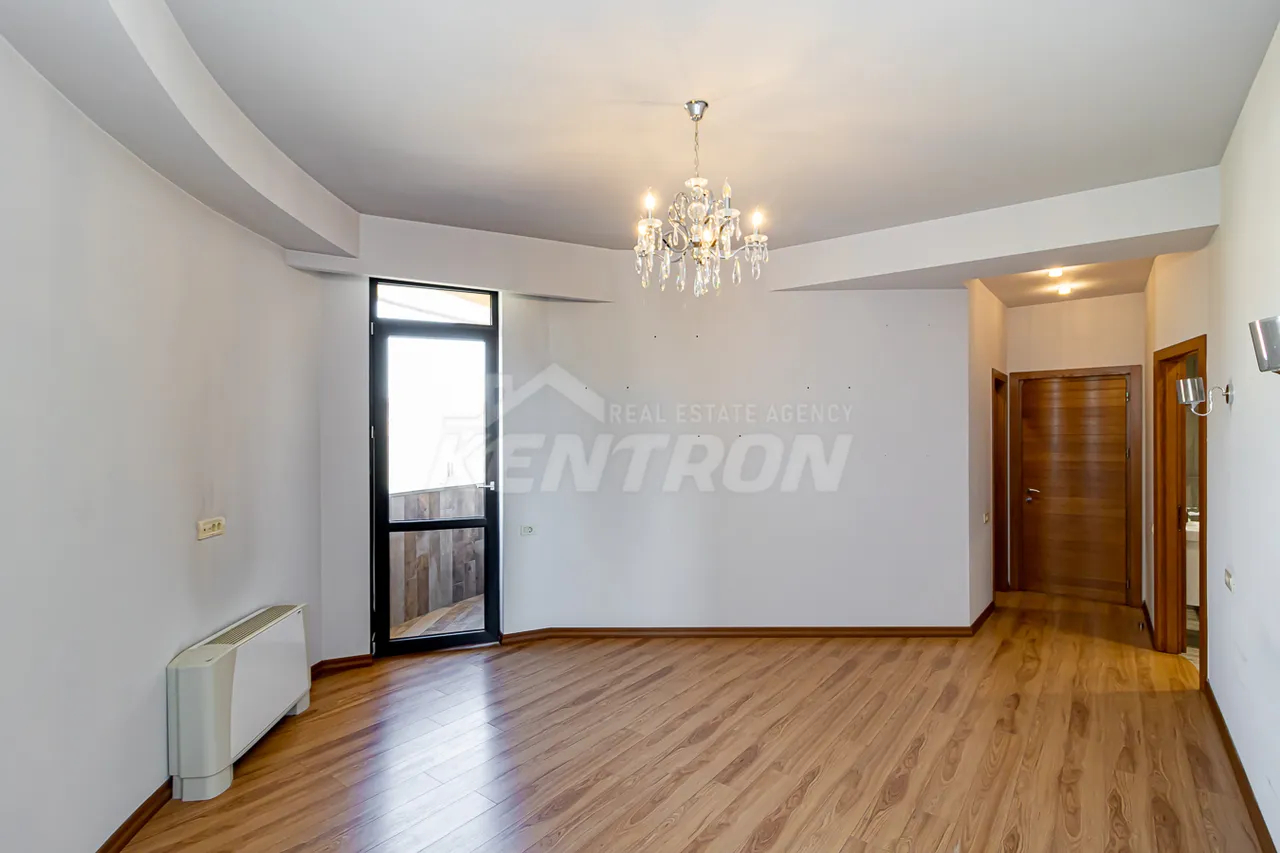 4 սենյականոց բնակարան  Դ. Դեմիրճյան փող, Կենտրոն Երևան, 157680