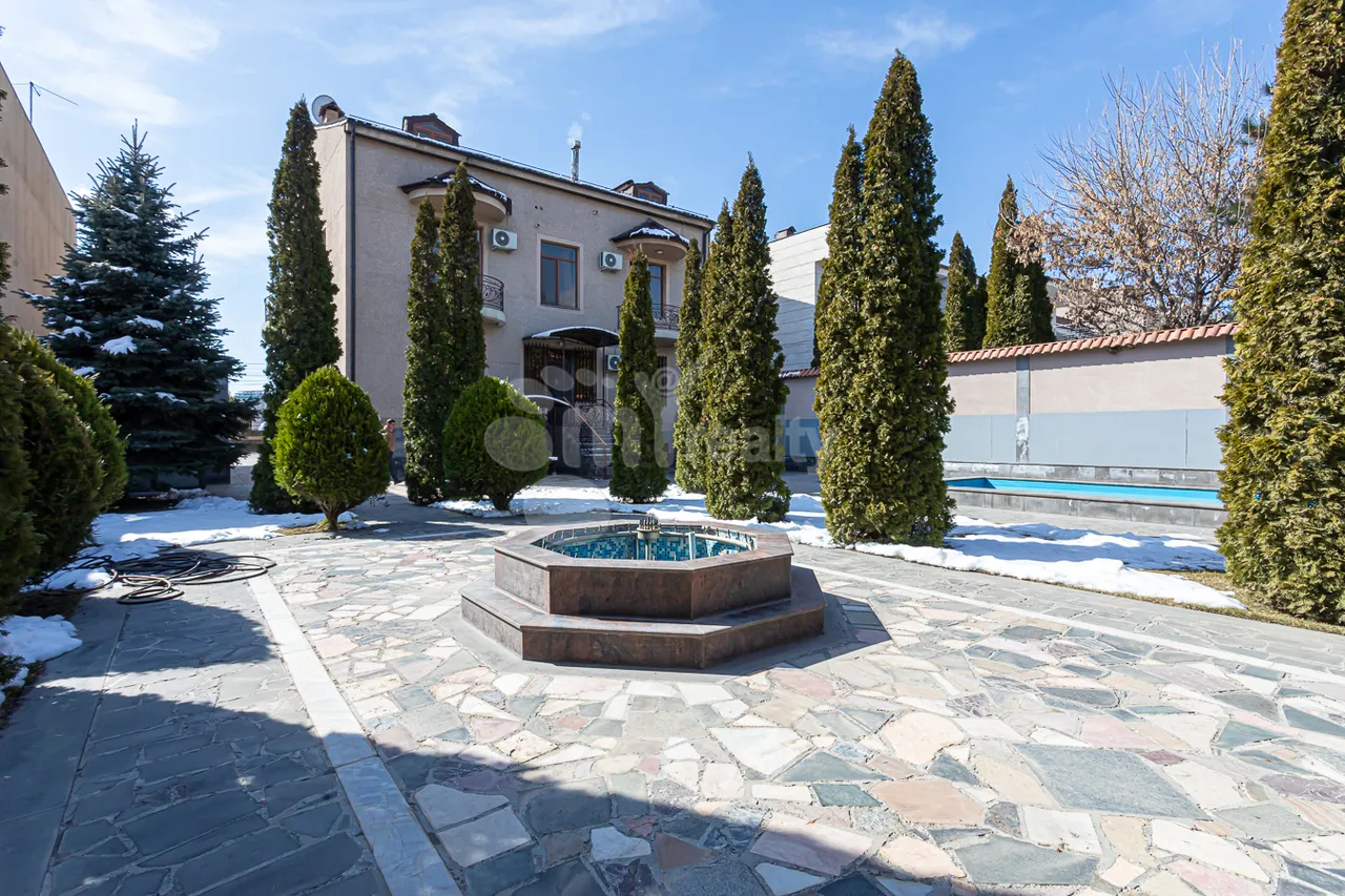 House for sale Tsarav Aghbyur St, Avan Yerevan, 159132