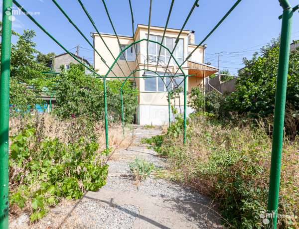 arandznatun-vacharq-Yerevan-Norq-Marash