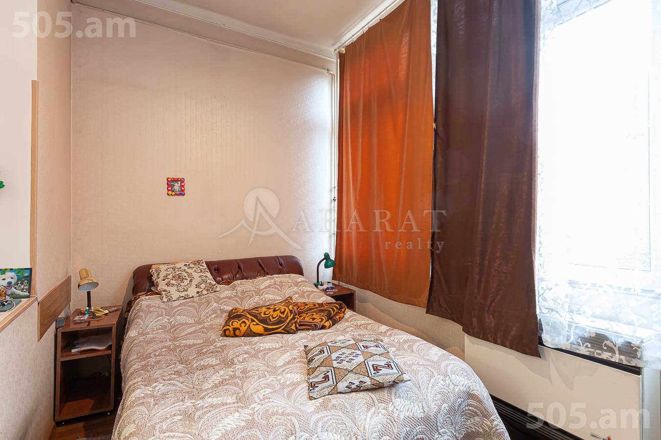 3 bedroom apartment for sale Saryan St, Center Yerevan, 150365