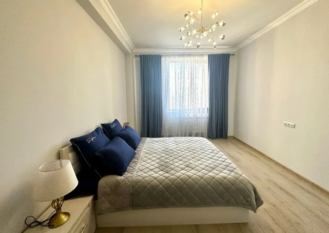3 bedroom apartment for rent Argishti St, Center Yerevan, 159614