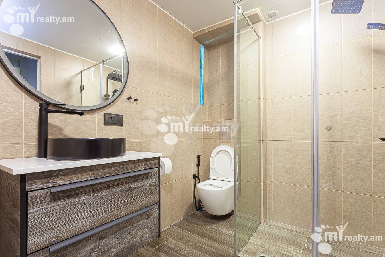 3 bedroom apartment for sale خیابان تیگران مِتس, مرکز شهر ایروان, 144305