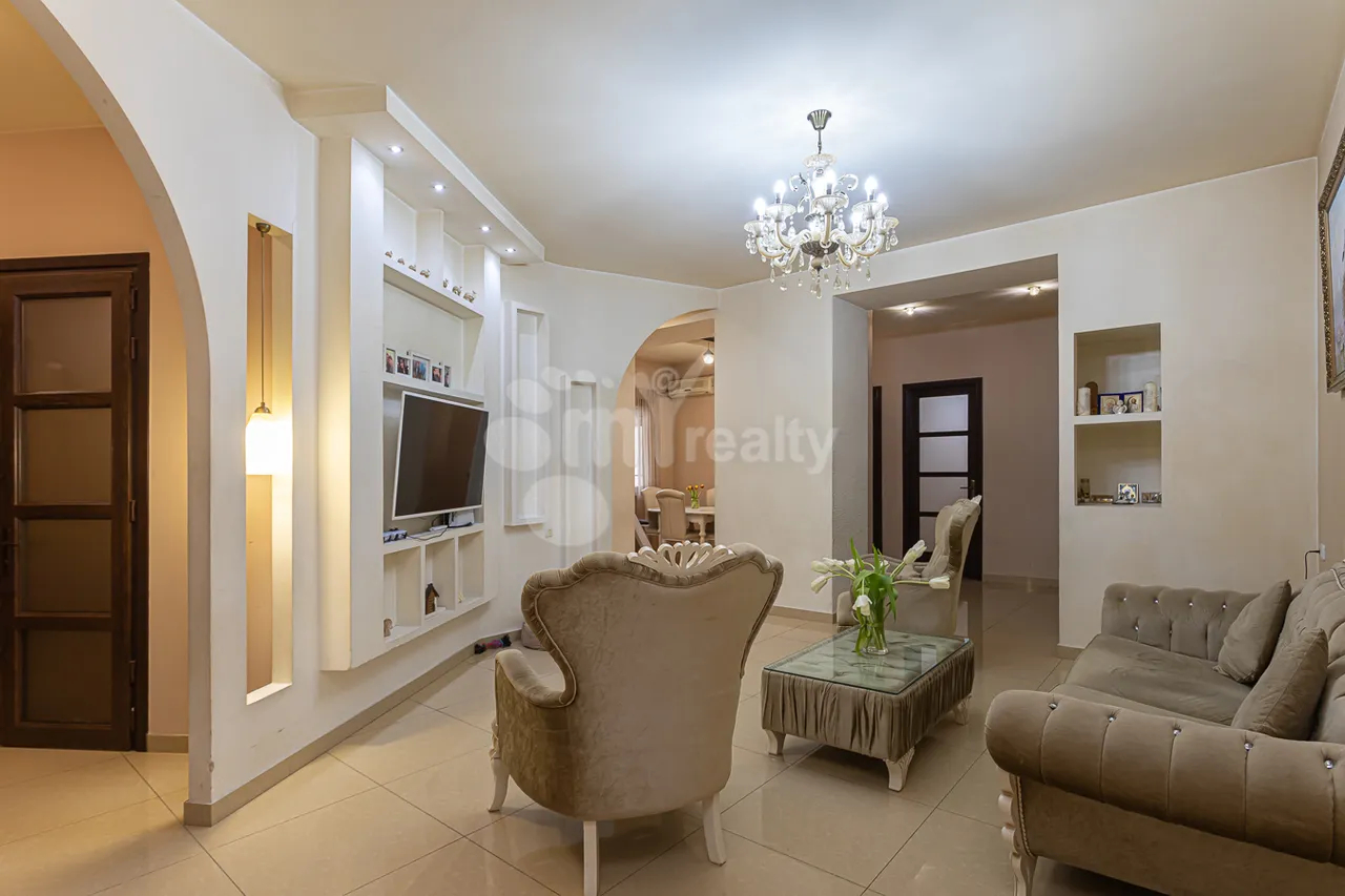 4 bedroom apartment for sale M.Khorenatsi St, Center Yerevan, 159808
