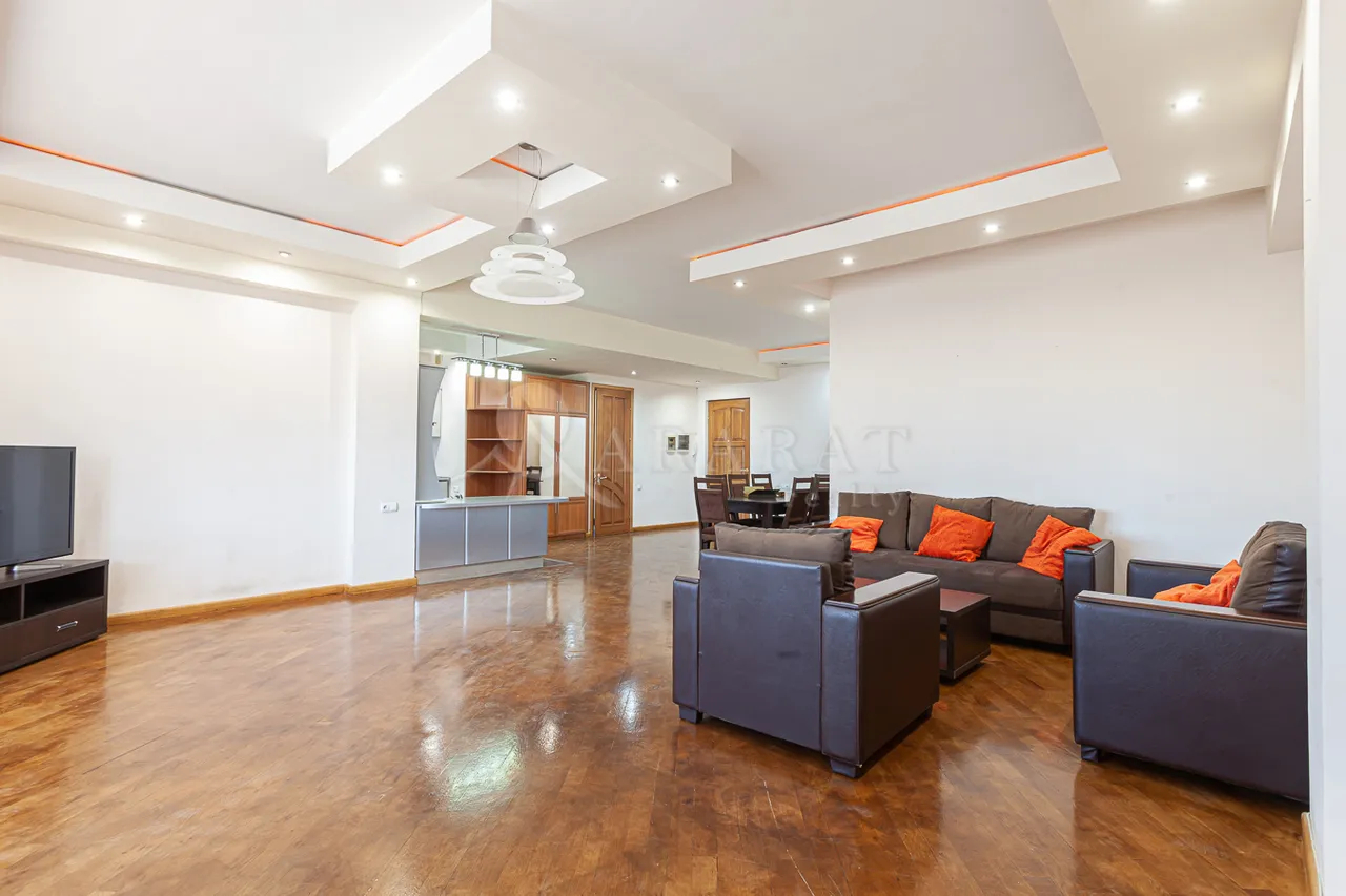 3 bedroom apartment for sale (خیابان نورترن (شمالی, مرکز شهر ایروان, 159097