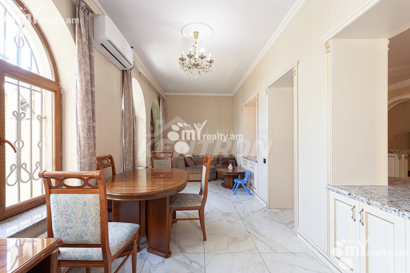 House for sale خیابان سِپوه, عربگیر ایروان, 155978