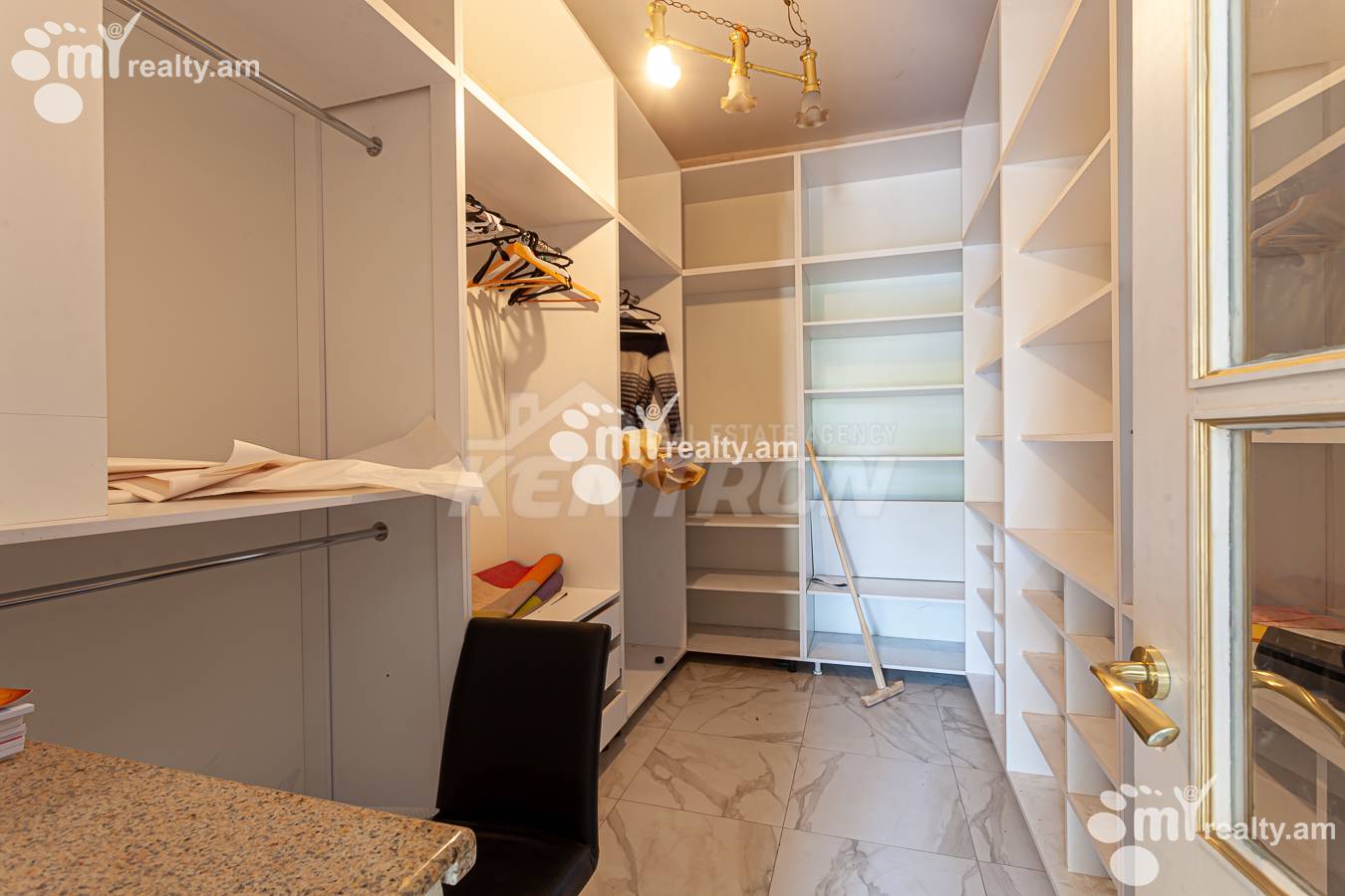 House for sale خیابان سِپوه, عربگیر ایروان, 155978