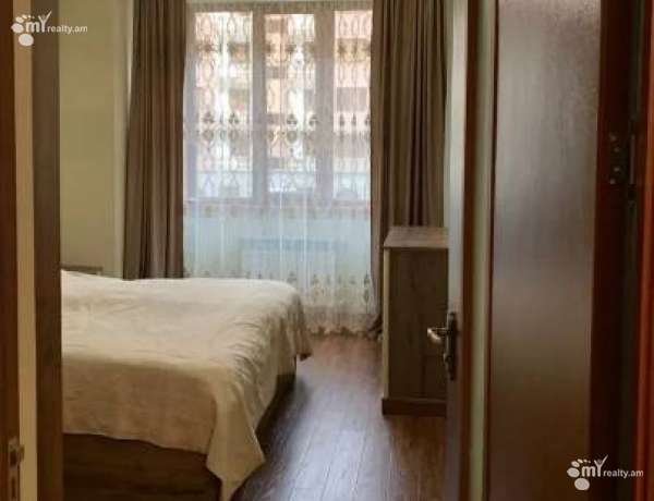 3-senyakanoc-bnakaran-vacharq-Yerevan-Arabkir