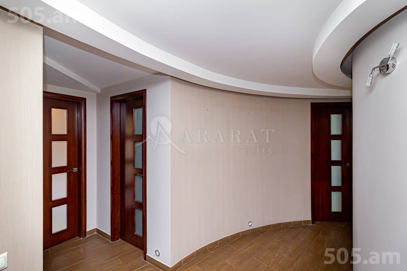 6 սենյականոց բնակարան  Ծարավ Աղբյուրի փող., Ավան Երևան, 152079