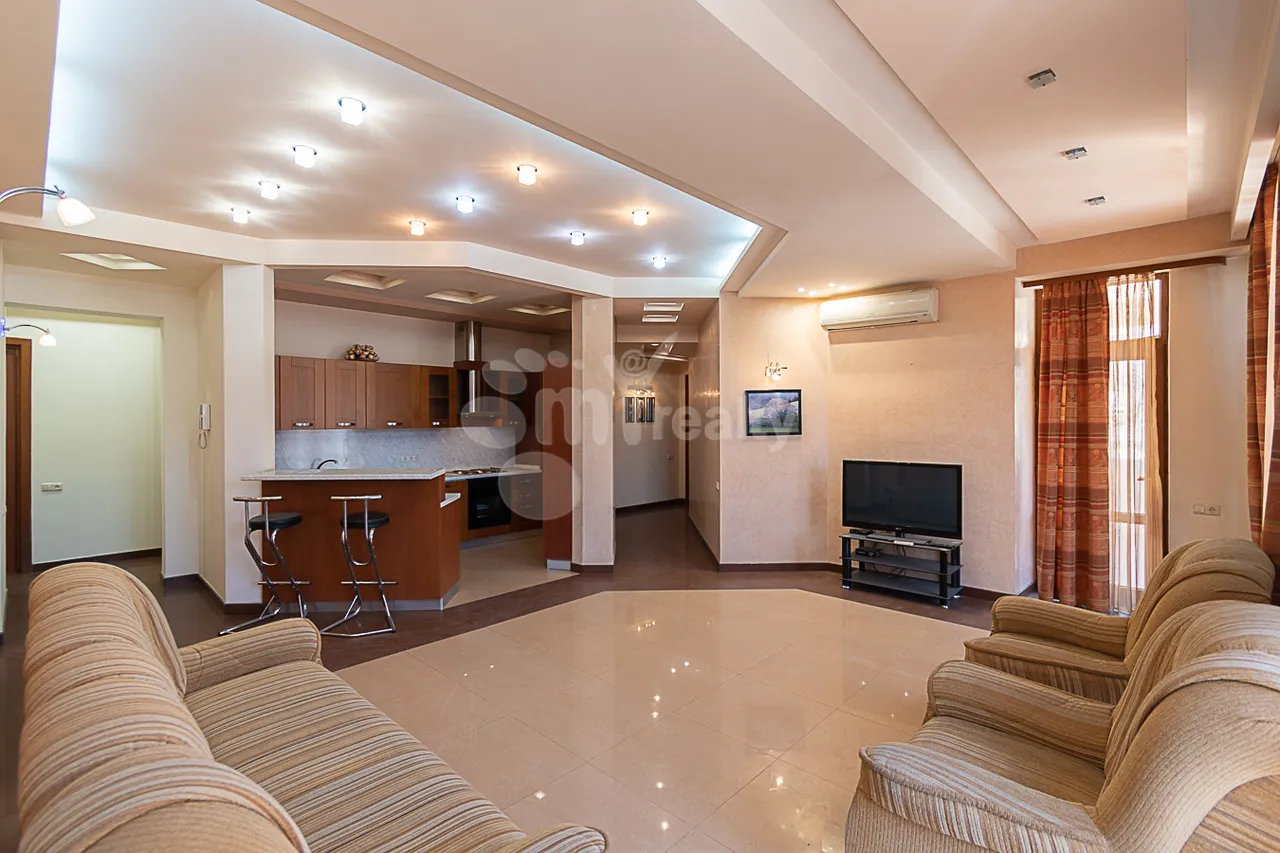 3 bedroom apartment for rent Sarmen St, Center Yerevan, 159736