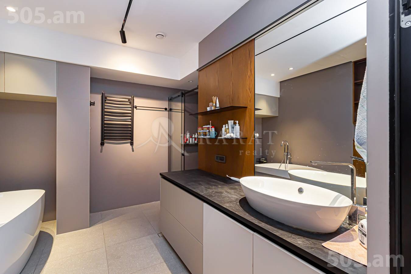 3 bedroom apartment for sale خیابان تومانیان, مرکز شهر ایروان, 152196