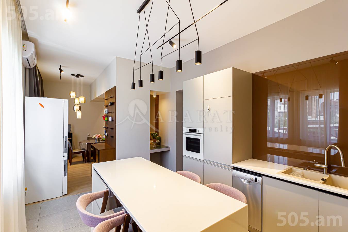 3 bedroom apartment for sale خیابان تومانیان, مرکز شهر ایروان, 152196