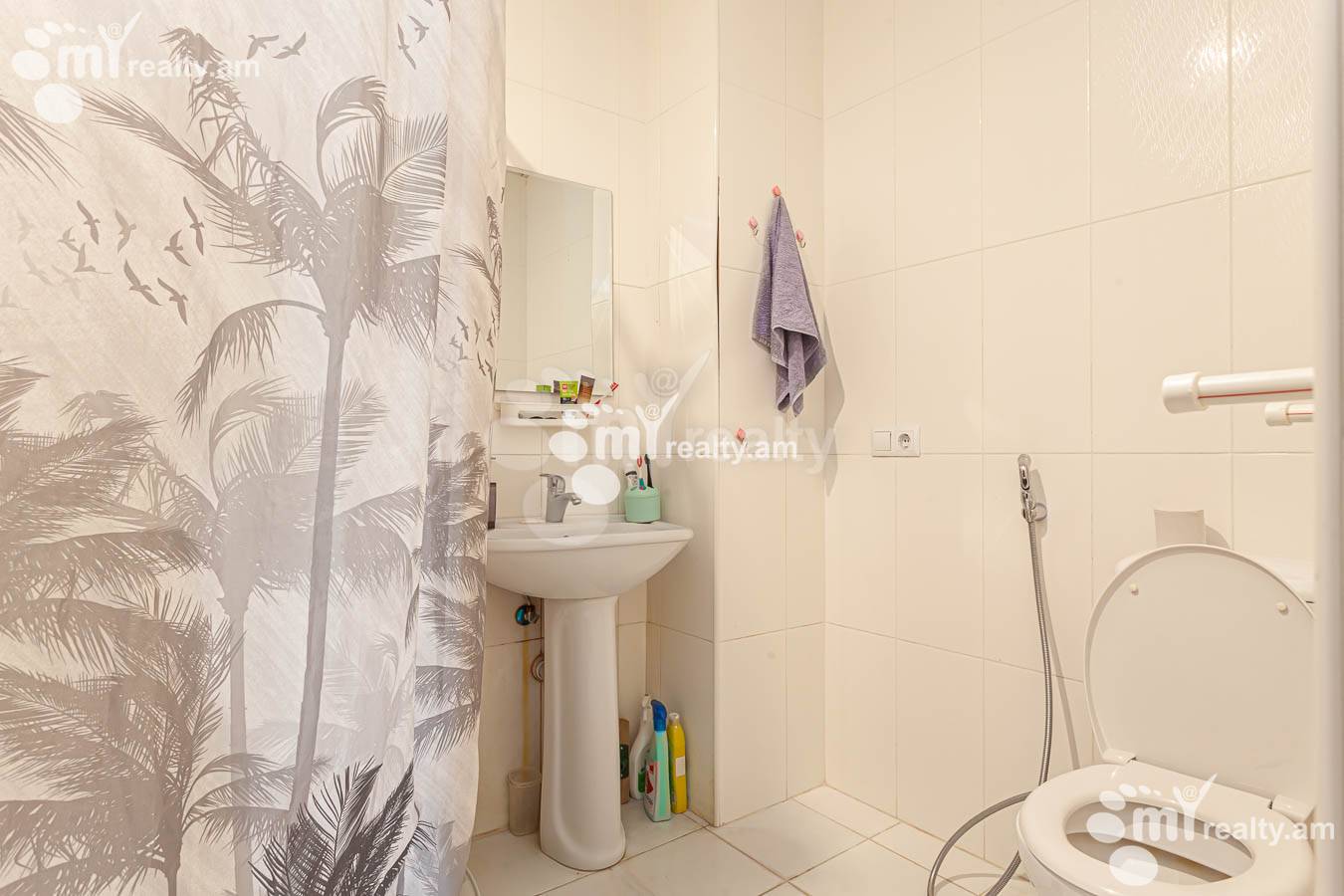 Купить 3 комнатную квартиру Адонц ул, Арабкир Ереван, 152628