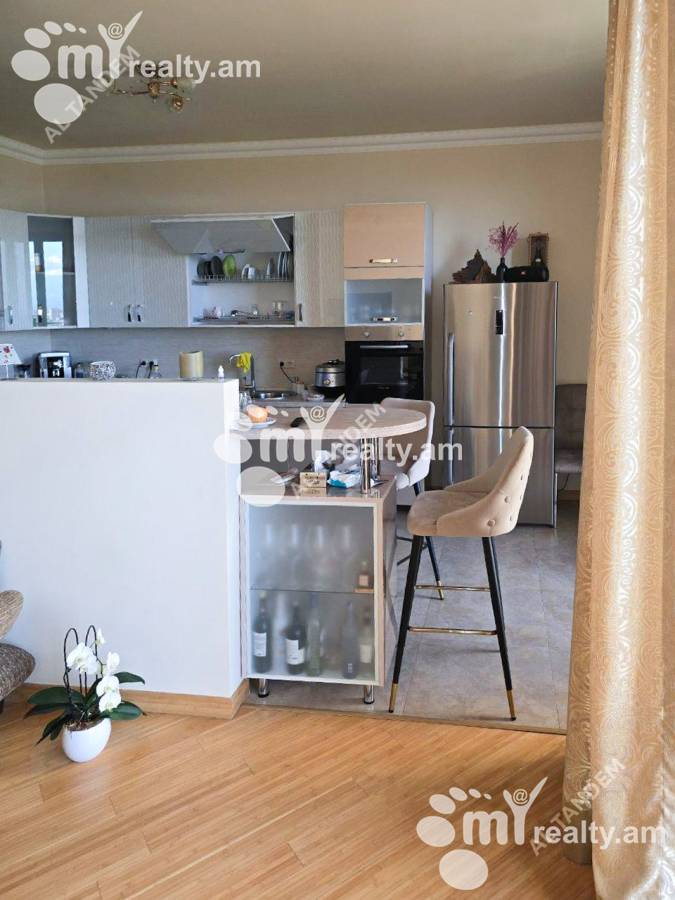 3 bedroom apartment for sale Argishti St, Center Yerevan, 160585