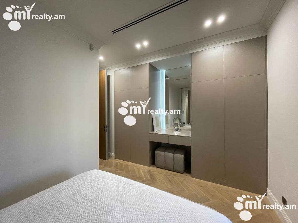 3 սենյականոց բնակարան  Մոսկովյան փող, Կենտրոն Երևան, 137192