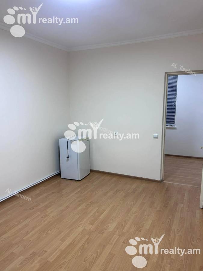 Снять коммерческoе помещение Сарян ул, Центр Ереван, 160184