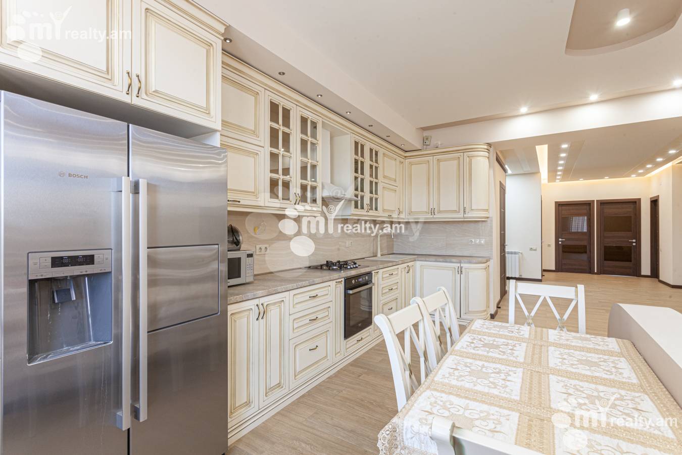 3 սենյականոց բնակարան վարձով Միկոյան փող, Դավթաշեն Երևան, 151304