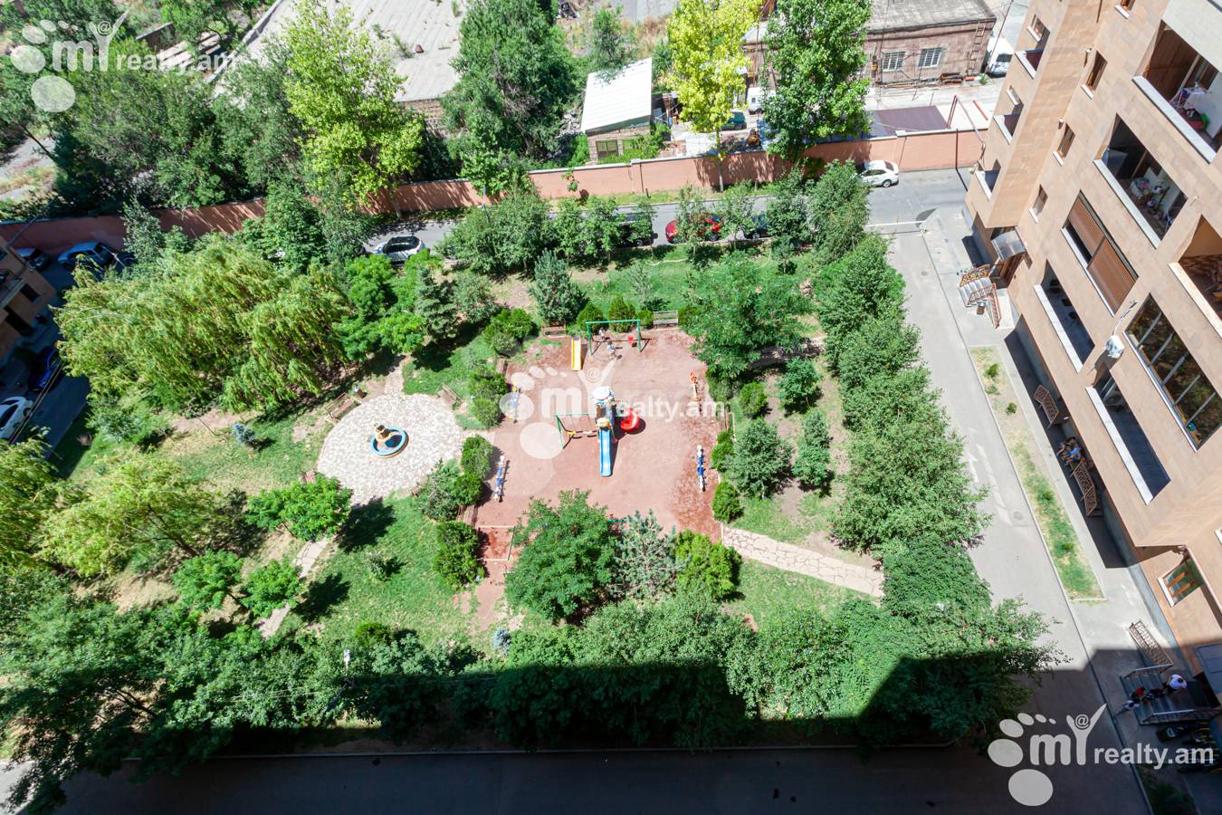 3 սենյականոց բնակարան վարձով Միկոյան փող, Դավթաշեն Երևան, 151304