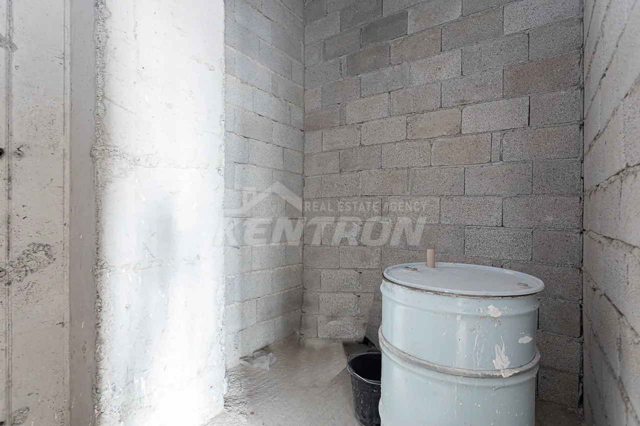 4 սենյականոց բնակարան  Բաղրամյան պող 3րդ նր, Արաբկիր Երևան, 157608