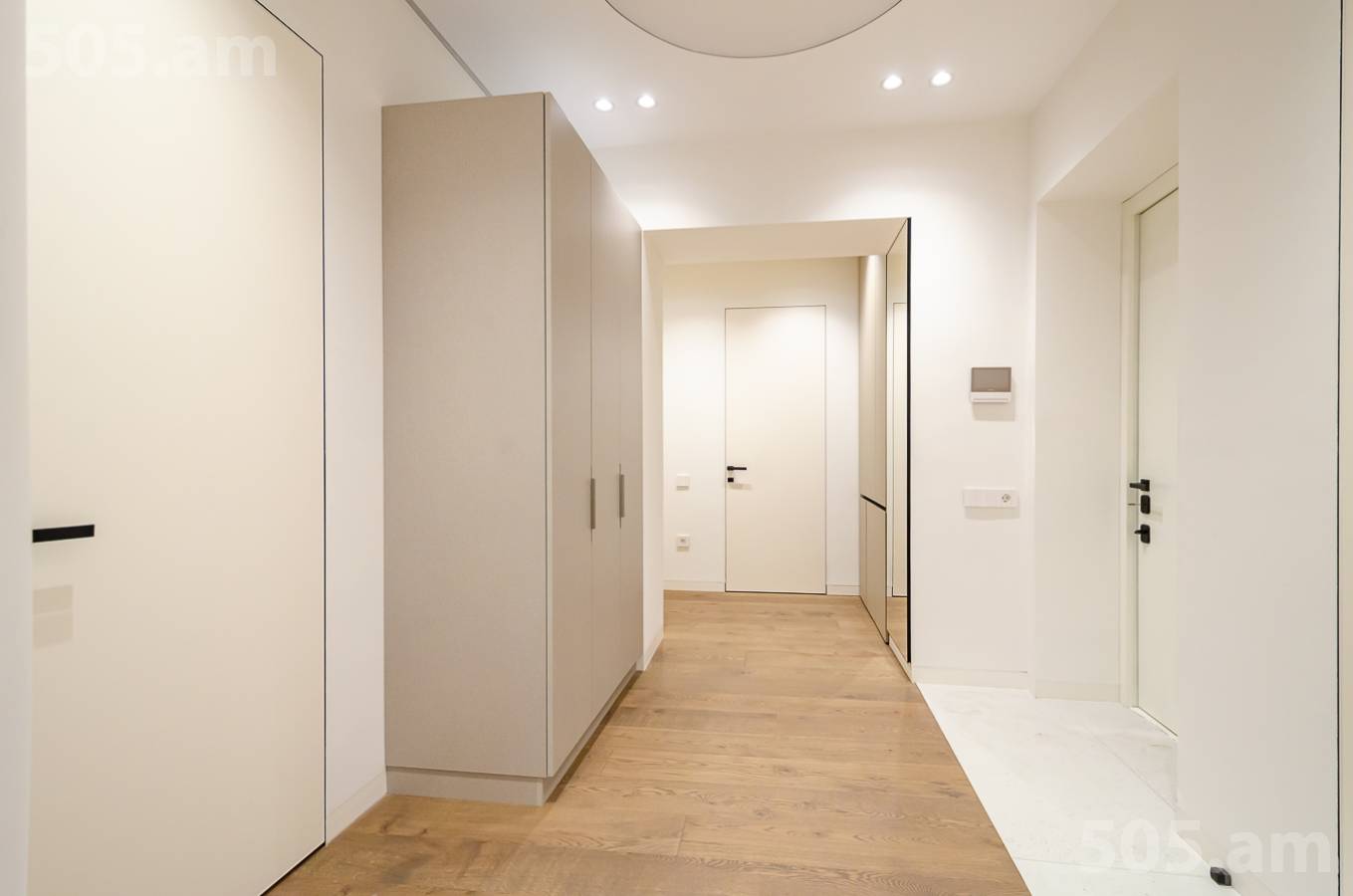 3 bedroom apartment for rent Tamanyan St, Center Yerevan, 152874