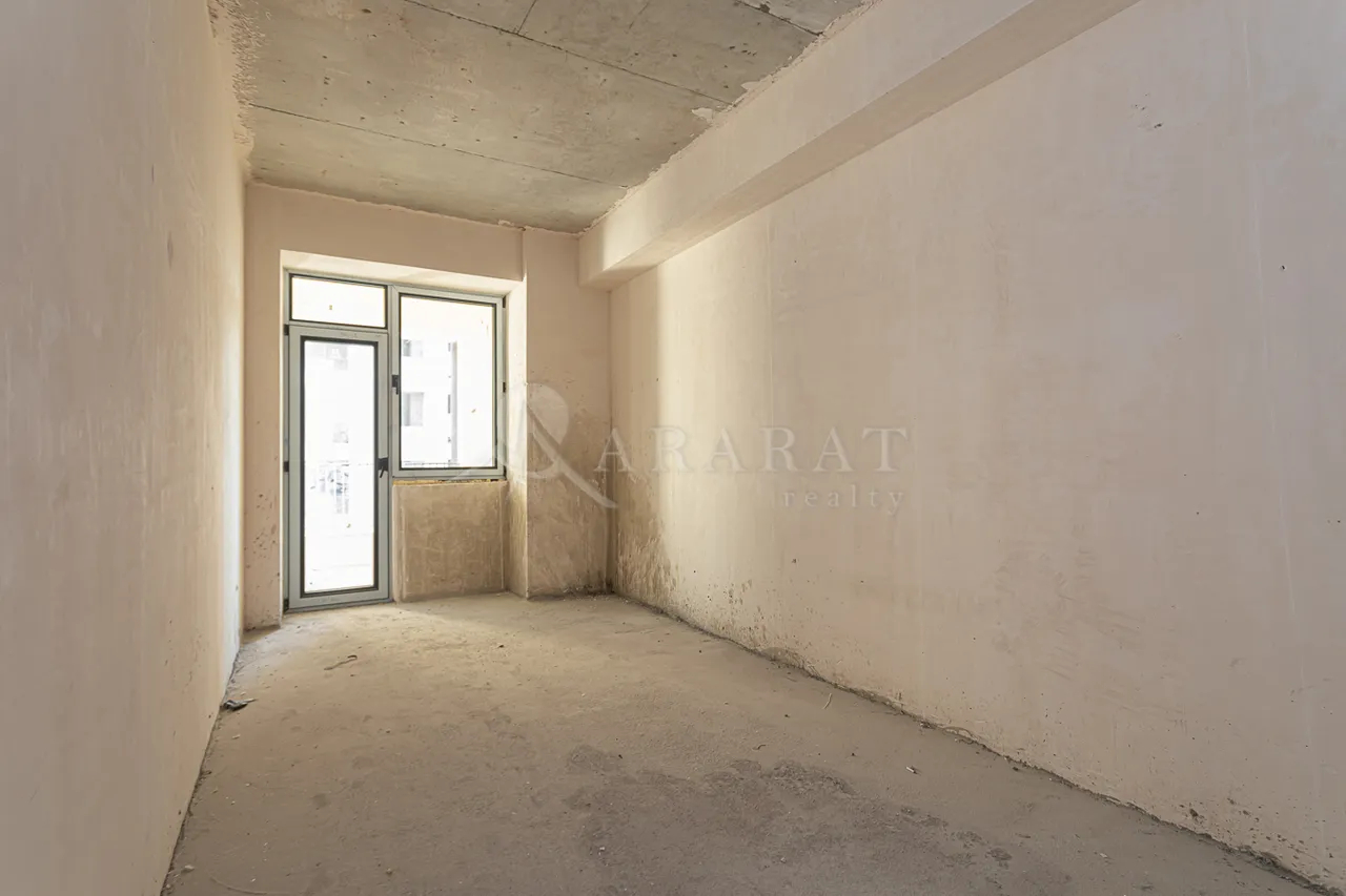 4 bedroom apartment for sale خیابان گِریبودوف, عربگیر ایروان, 157527