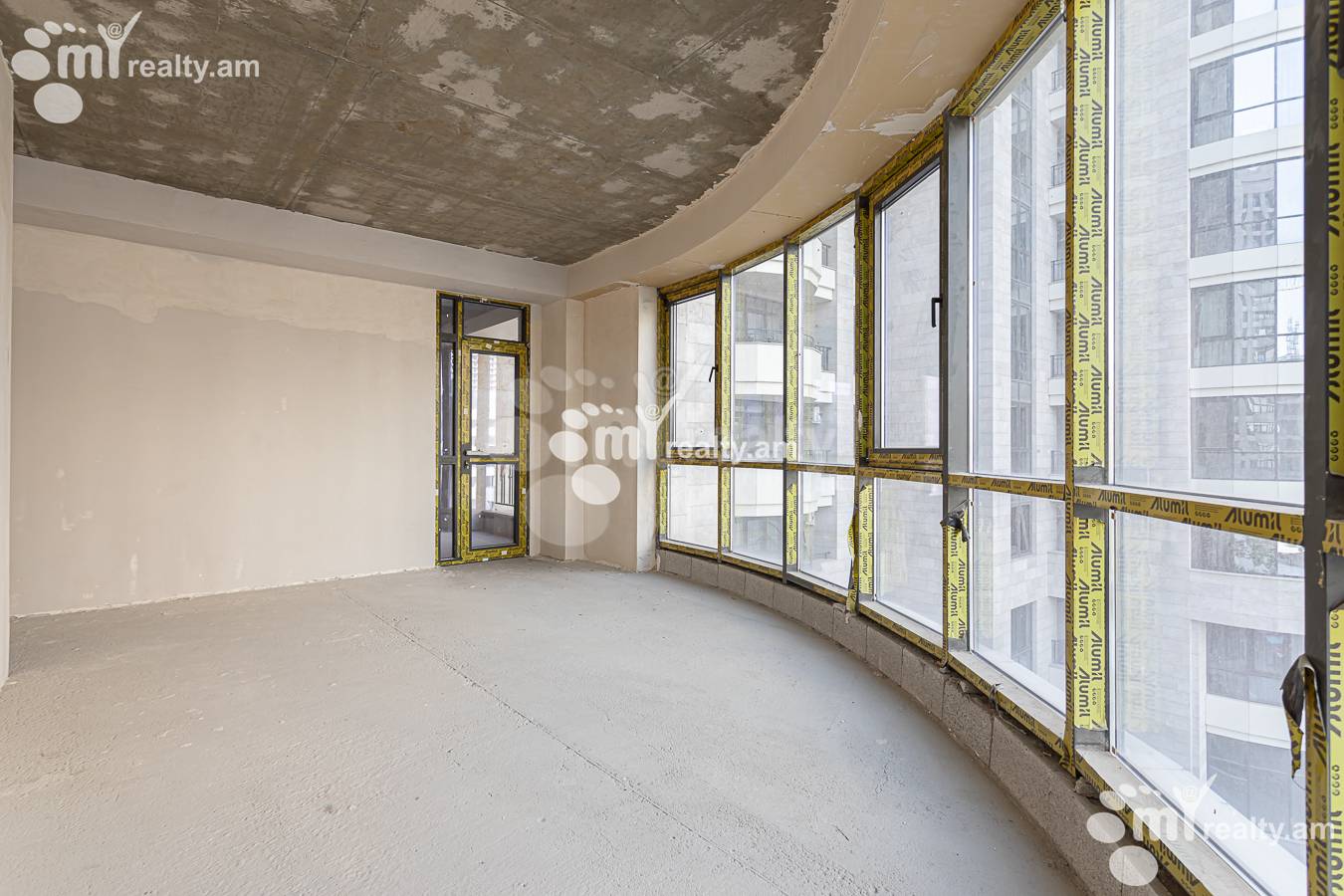 3 bedroom apartment for sale خیابان آرشاکونیاک, مرکز شهر ایروان, 156380