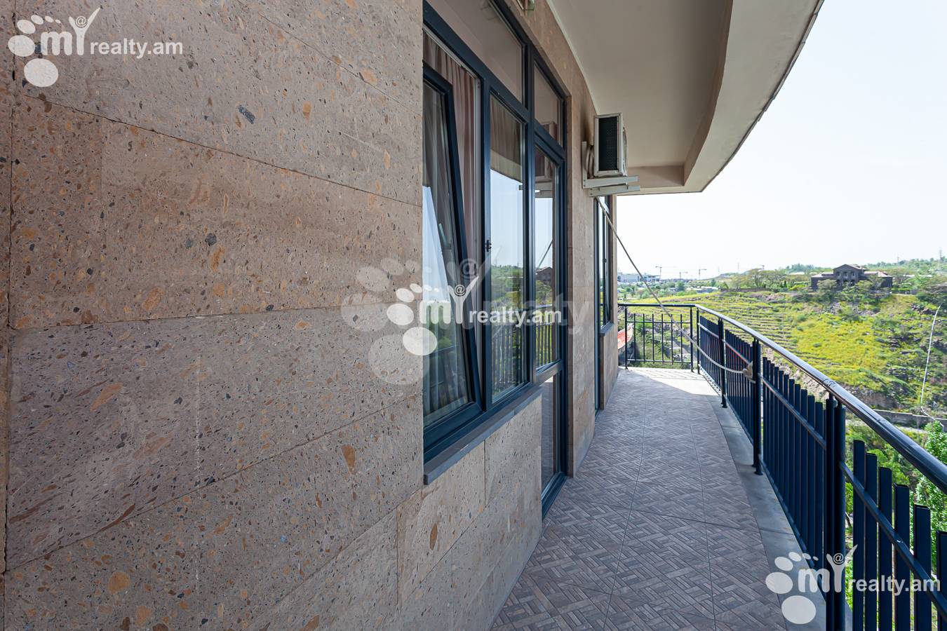 3 bedroom apartment for sale Dzorap St, Center Yerevan, 151500