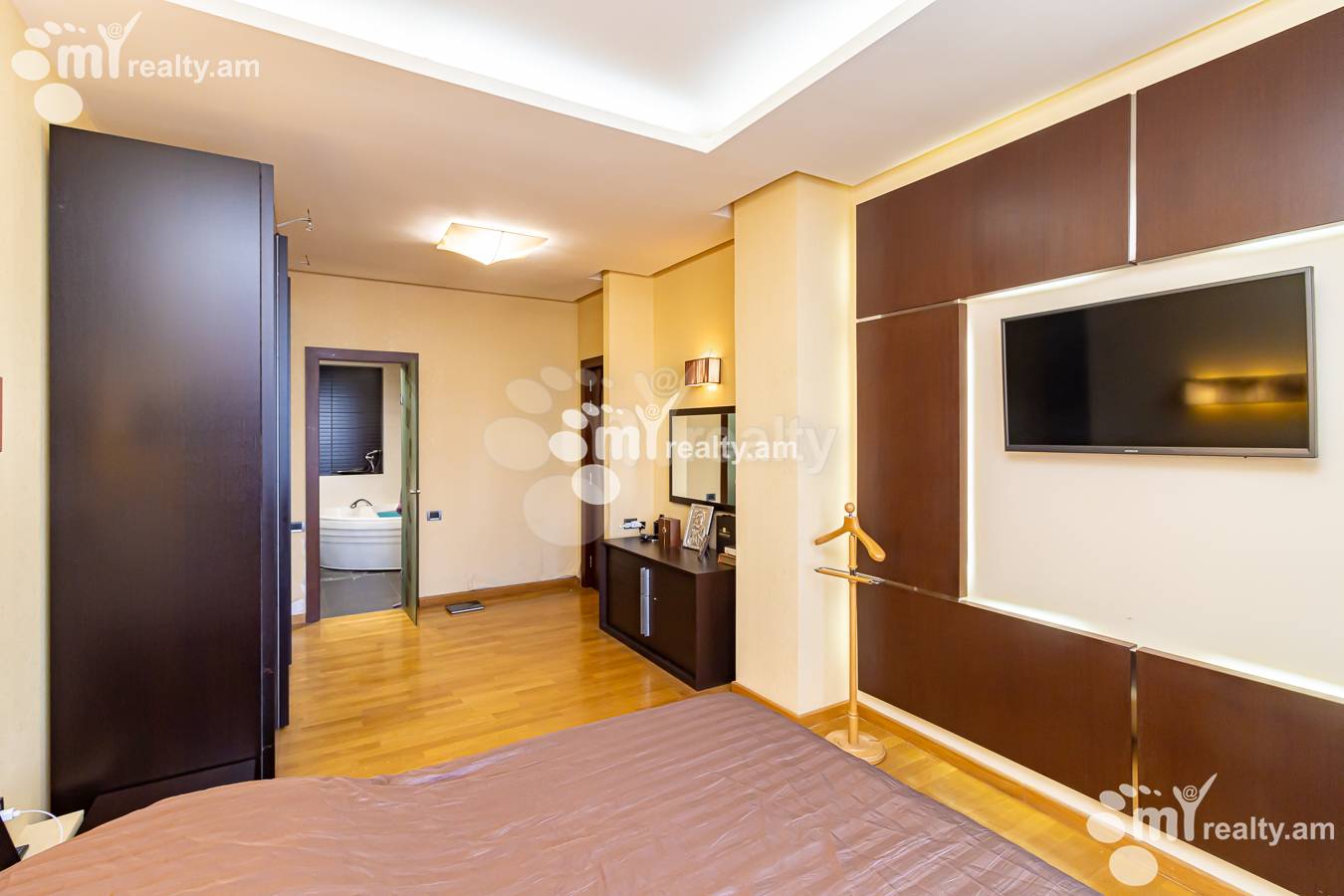 5 bedroom apartment for sale Teryan St, Center Yerevan, 139246