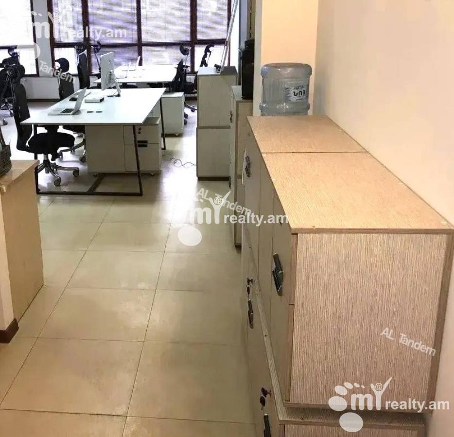 Commercial property for rent Mashtots Ave, Center Yerevan, 142025