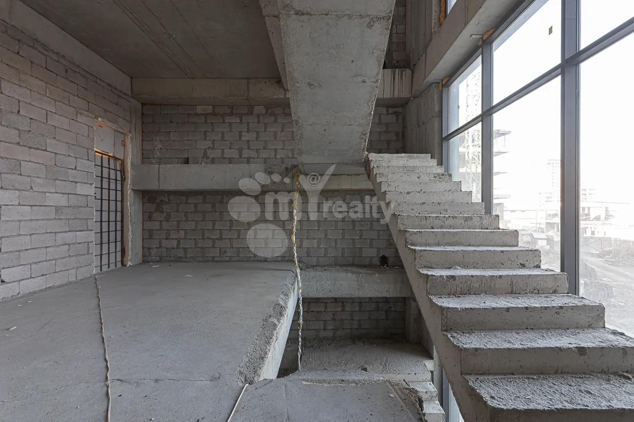 Купить коммерческoе помещение Паруйр Севак район 17 ул., Аван Ереван, 157753