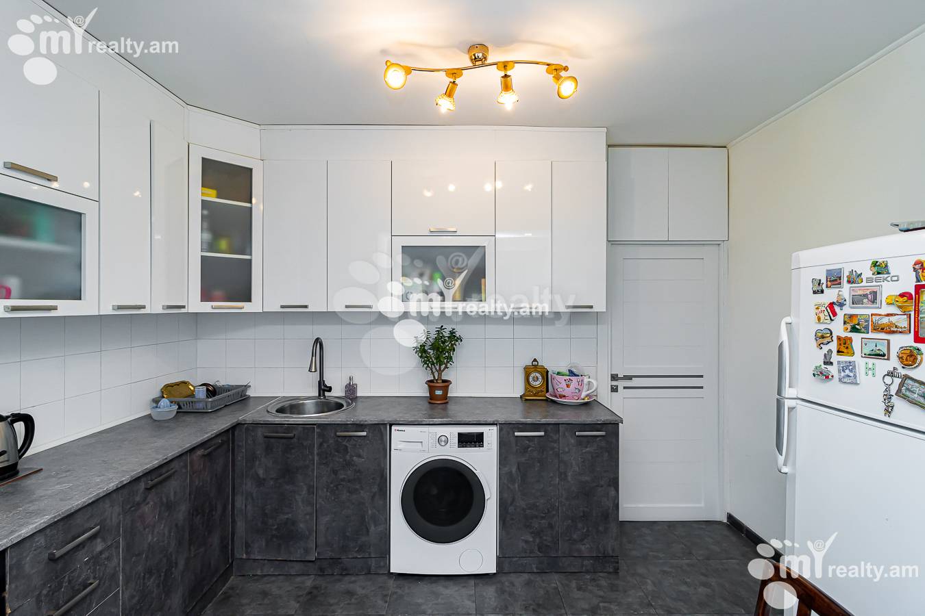 3 bedroom apartment for sale Mamikoniants St, Arabkir Yerevan, 152050