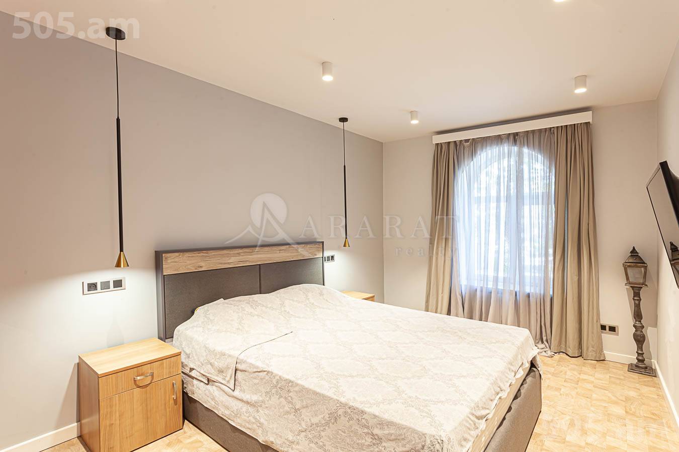 3 սենյականոց բնակարան վարձով Թումանյան փող, Կենտրոն Երևան, 153229