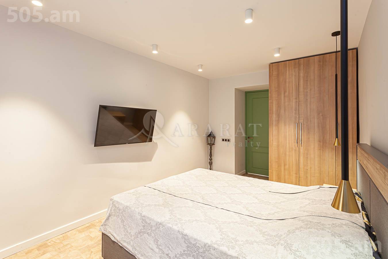 3 սենյականոց բնակարան վարձով Թումանյան փող, Կենտրոն Երևան, 153229
