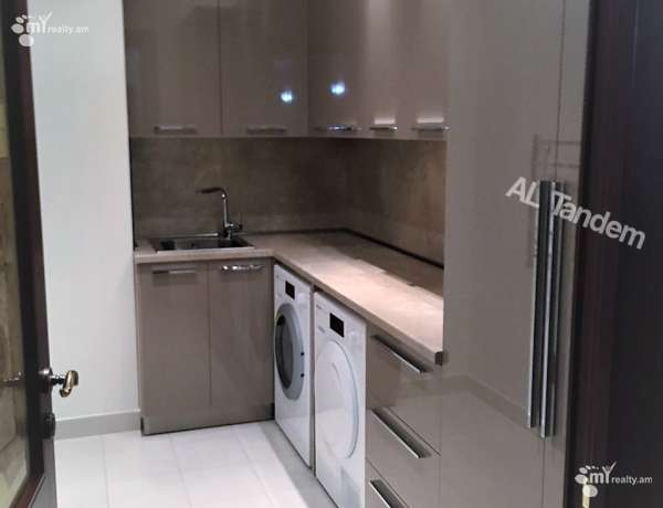 varcov-bnakaran/2-senyakanoc/Tumanyan+St/Center/Yerevan