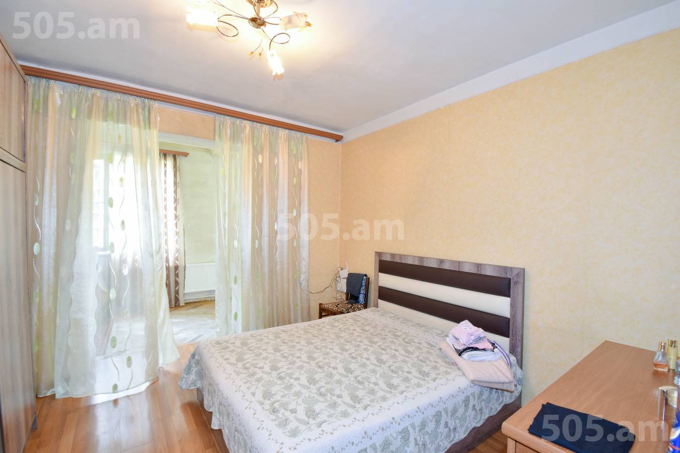 4 սենյականոց բնակարան  Քաջազնունու փող, Կենտրոն Երևան, 150829