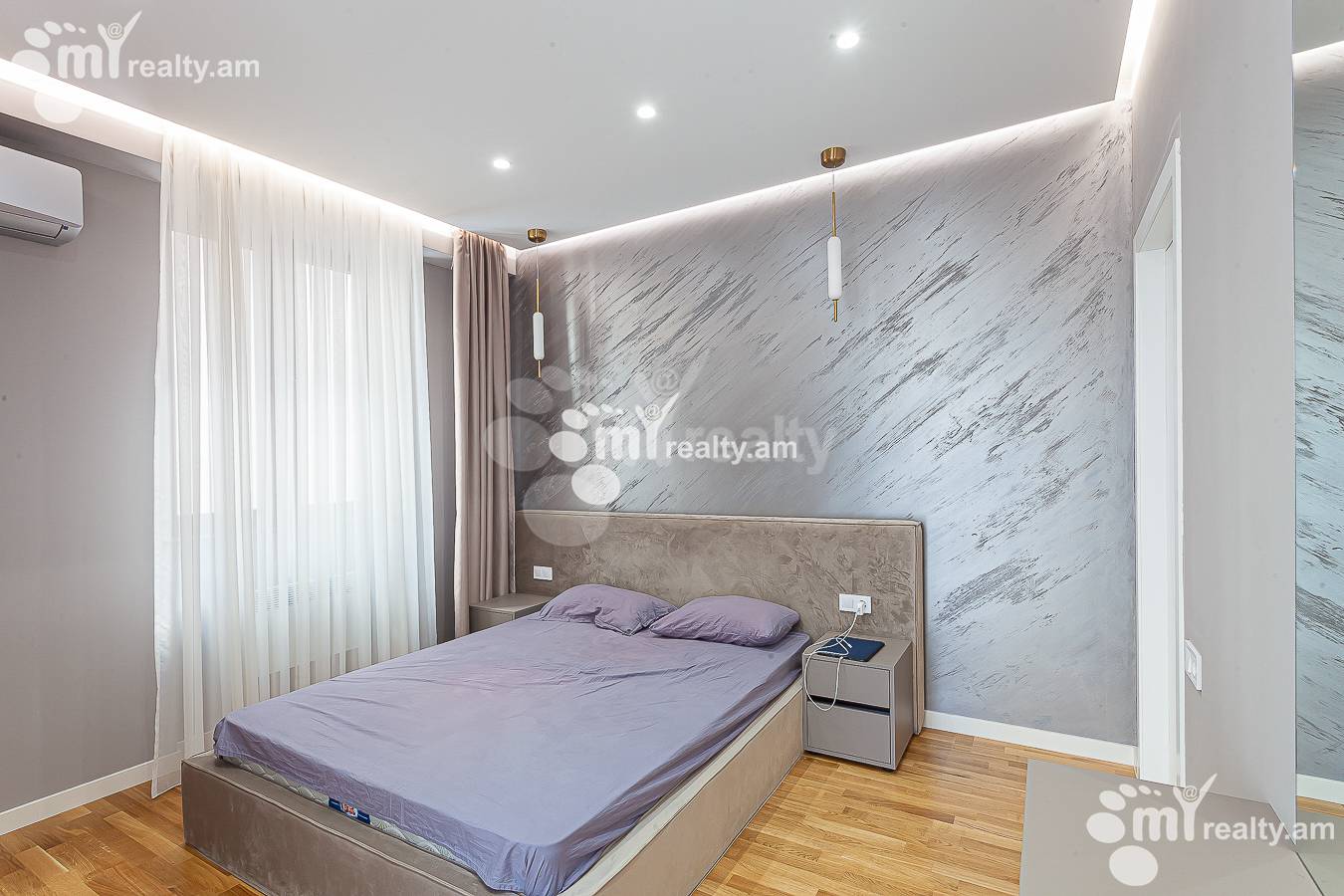 3 bedroom apartment for sale Amiryan St, Center Yerevan, 154445