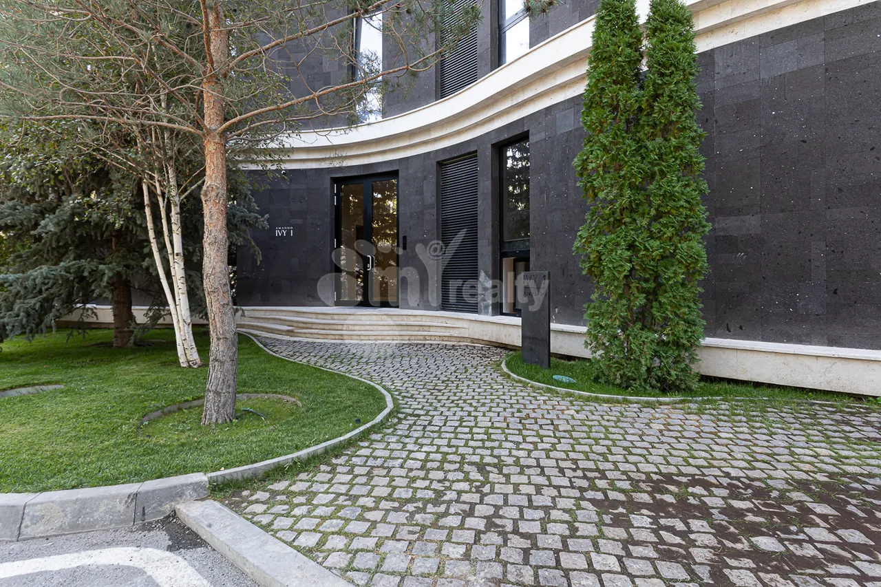 2 սենյականոց բնակարան  Գ. Հովսեփյան փող, Նորք-Մարաշ Երևան, 157397