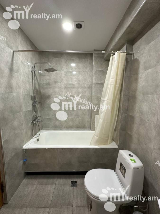 3 bedroom apartment for sale Mashtots Ave, Center Yerevan, 122464