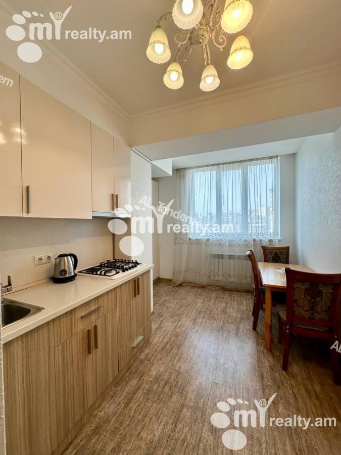 3 bedroom apartment for sale Mashtots Ave, Center Yerevan, 122464