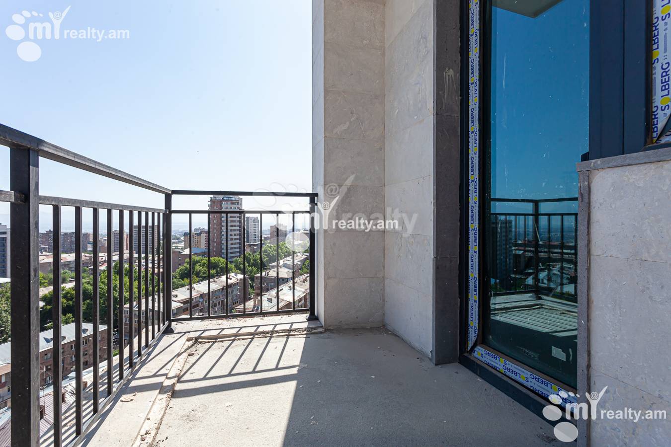 3 bedroom apartment for sale خیابان گِریبودوف, عربگیر ایروان, 156680