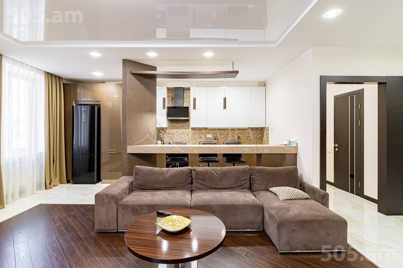 4 bedroom apartment for rent خیابان آرام, مرکز شهر ایروان, 152818