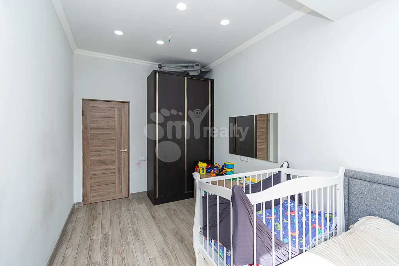 4 սենյականոց բնակարան  Ն. Տիգրանյան փող փակ, Արաբկիր Երևան, 160010