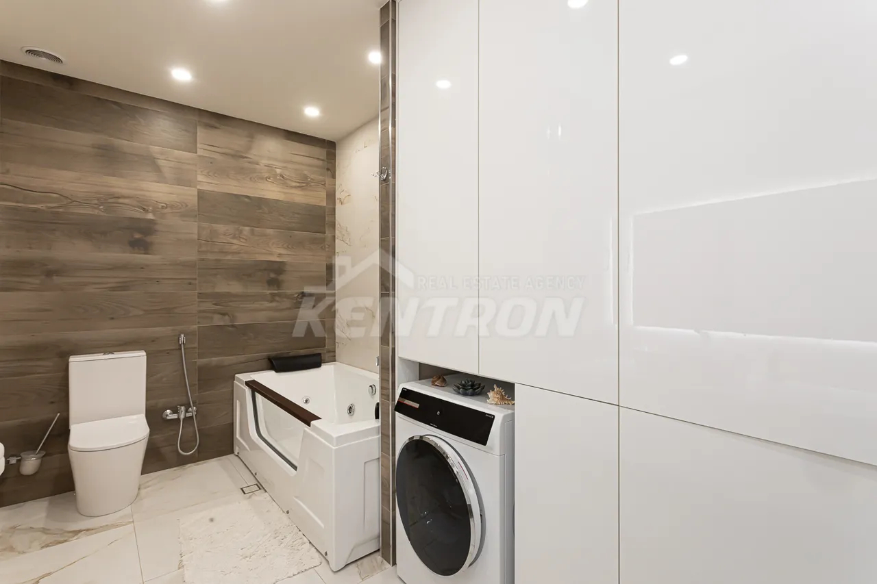 3 bedroom apartment for sale Orbeli Yeghbayrner   St, Arabkir Yerevan, 159690