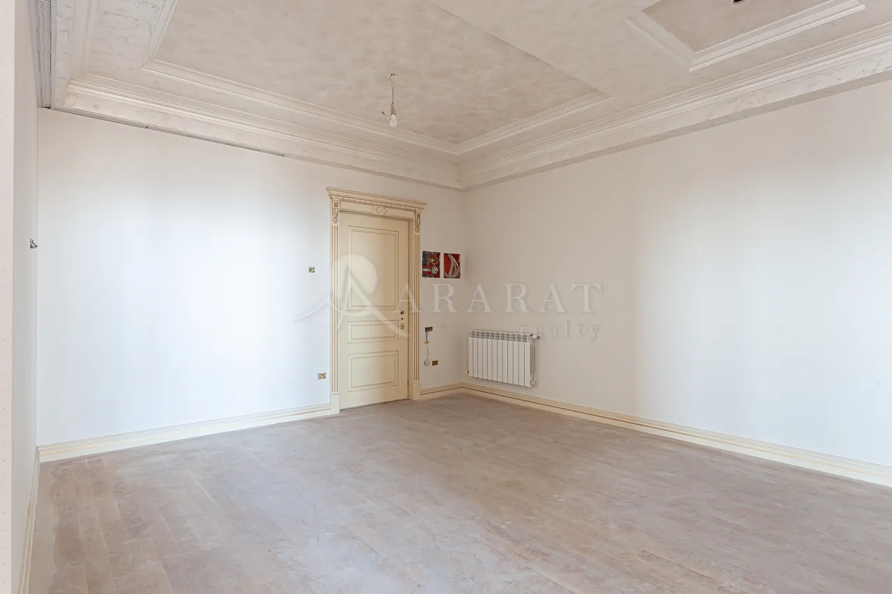 3 bedroom apartment for sale Hayrik Muradyan street, عربگیر ایروان, 157399