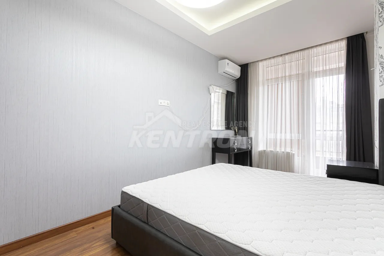 Снять 3 комнатную квартиру Саят-Нова пр, Центр Ереван, 158192