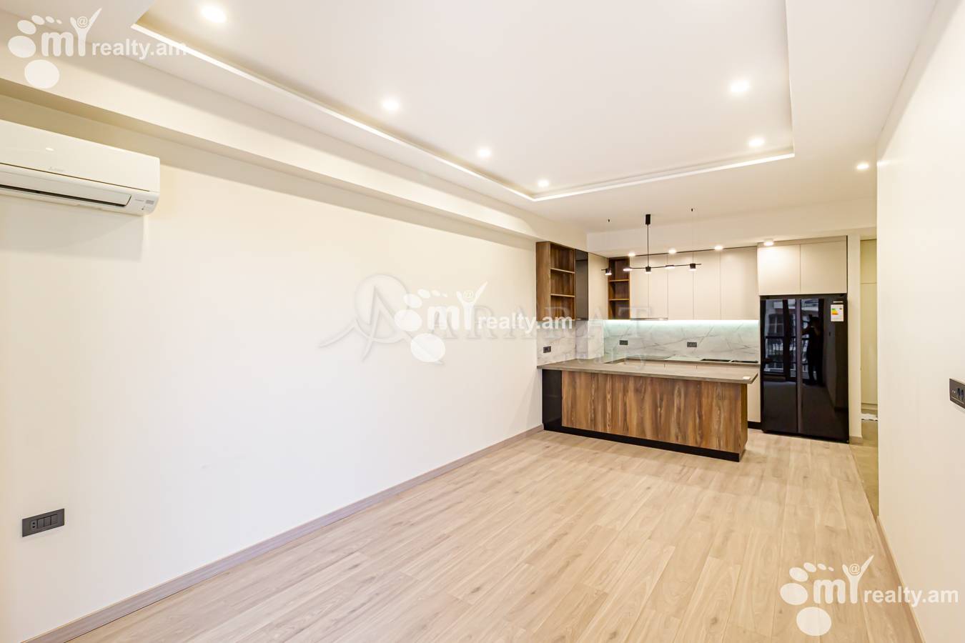 2 սենյականոց բնակարան  Պարոնյան փող, Կենտրոն Երևան, 152366