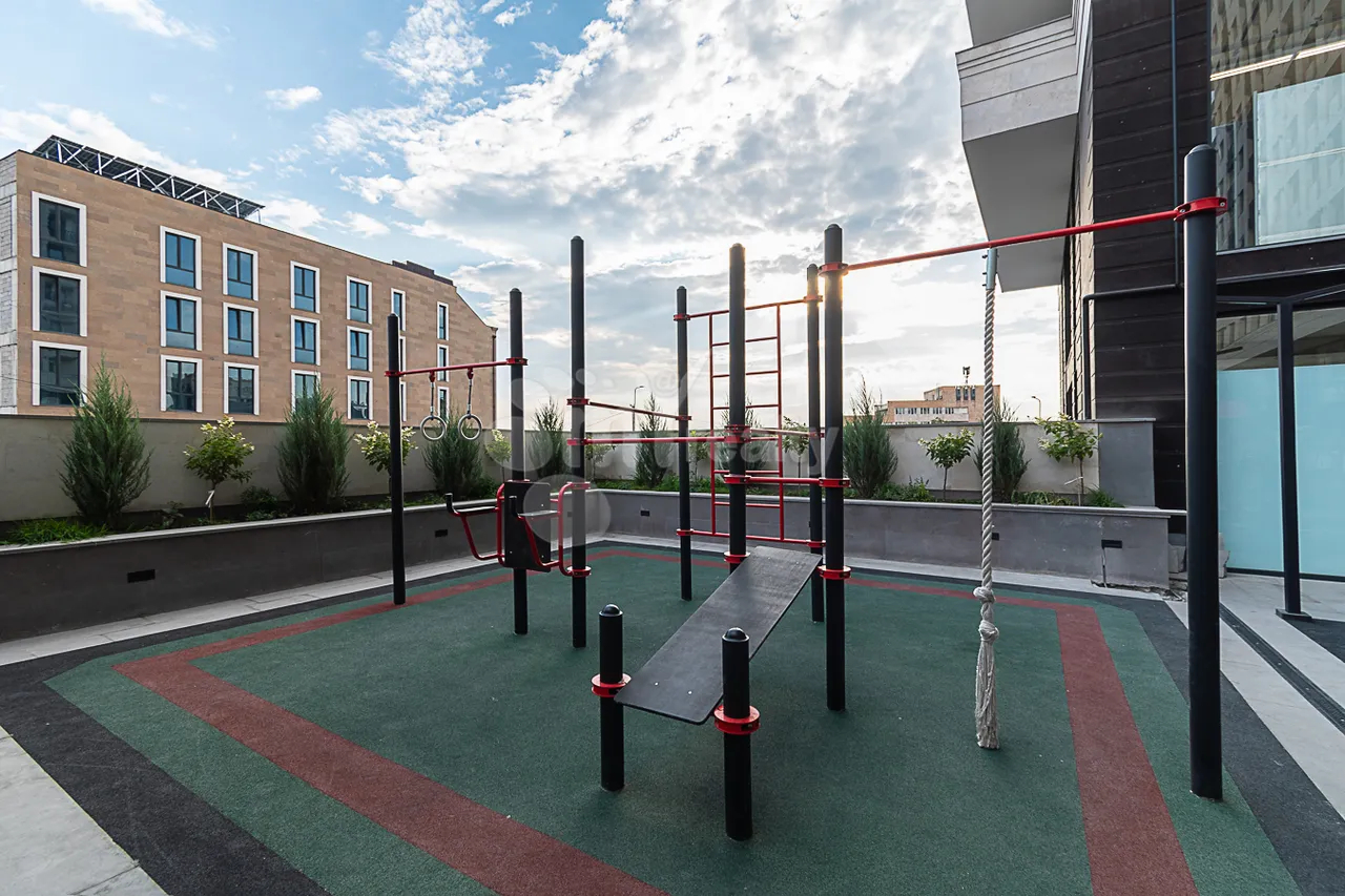 3 bedroom apartment for sale Mikoyan St, Nor Nork Yerevan, 161295