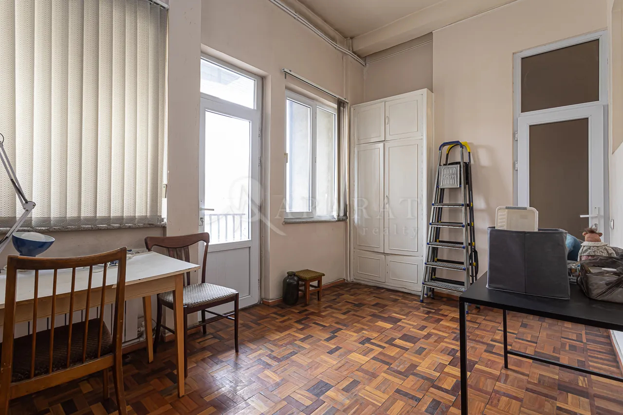 4 bedroom apartment for sale Isahakyan St, Center Yerevan, 158232