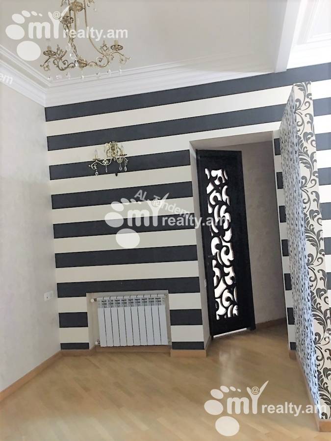 4 սենյականոց բնակարան  Նալբանդյան փող, Կենտրոն Երևան, 122412