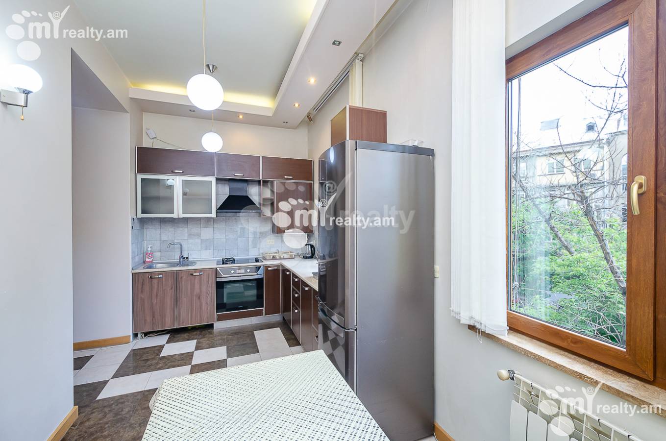 2 սենյականոց բնակարան  Մաշտոցի պող, Կենտրոն Երևան, 152537