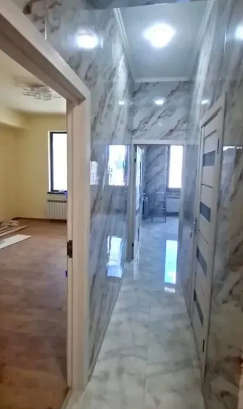 4 սենյականոց բնակարան  Գրիբոեդովի փող, Արաբկիր Երևան, 161093